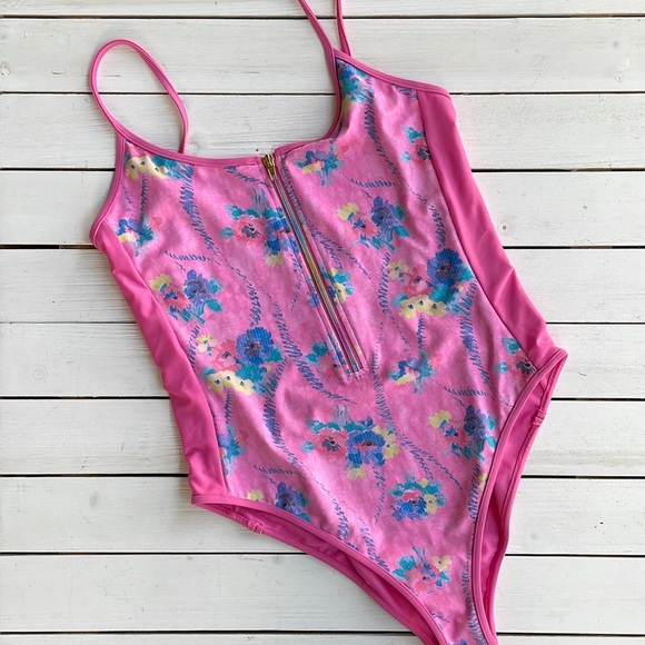 NWOT LoveShackFancy x Beach Riot Cheryl One Piece Bathing Suit Pink size L - Picture 1 of 11